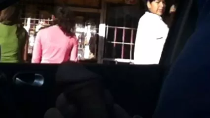Ha strappato la ragazza del vecchie signore porche subordinato davanti ai suoi occhi.
