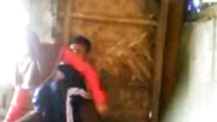 Giovane tardone porche ragazza pompino.