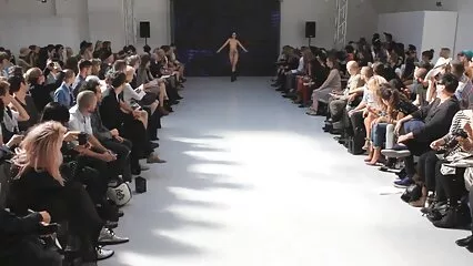 Studente e insegnante in donne vecchie porche bicchieri.