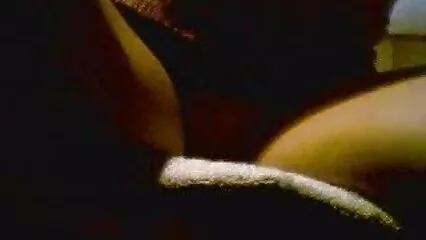 Cosparso di olio e chiesto di scopare vecchie porche pelose anale.