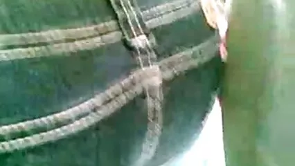 Vagina spaziosa, non c'è donne vecchie e porche niente da dire.