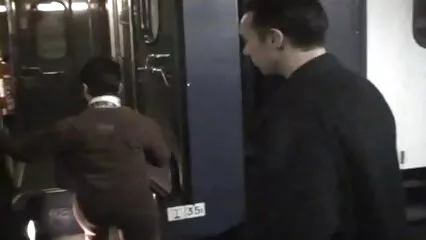 Simpatico succhiacazzi si tardone italiane porche è offerto di succhiare Brian.