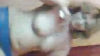 Leccare la figa è diventata vecchie nonne porche la condizione principale per fare sesso con un mulatto davanti alla telecamera.