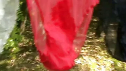 Belle trans si vecchie porche lesbiche scopano a vicenda nei preti.