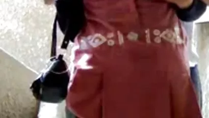 Non un solo amante delle tette si è vecchie troie porche rifiutato di sbattere Lena.
