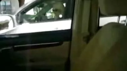 Berretto da foraggio Vstrepka da un vecchie porche nude brutale uomo barbuto.