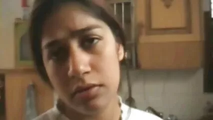 Scopare con una giovane ragazza su un materasso video porche vecchie di pelle.