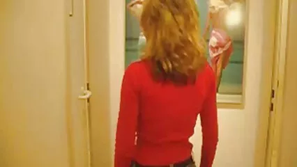 Fanculo una bella vecchie porche scopano ragazza.