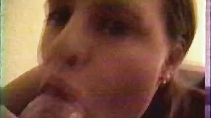 Idraulico che pulisce i tubi nonne mature porche vaginali della moglie di qualcun altro con grandi tette Angela White.