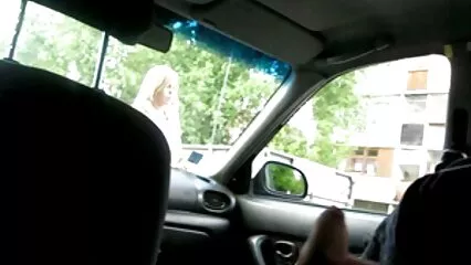 Ha servito sei sodomiti e si è fatta sborrare vecchie porche mature in faccia.