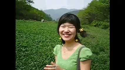 Pikaper ha scopato la timida orientale Lin vecchie nonne porche Li.