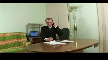 La prostituta Devin Kole vecchie porche gratis ha soddisfatto il cliente con il sesso.