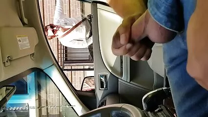 Gypsy salva la nonne porche nude sua figa pelosa per il suo futuro marito.