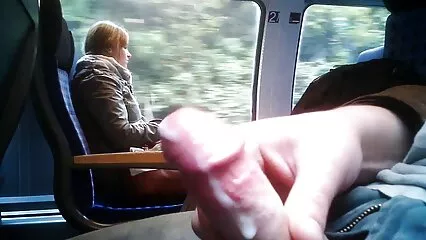 La moglie culona Sophie vuole costantemente le vecchie porche una scopata anale hardcore.